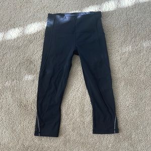 Lululemon high waisted cropped legging